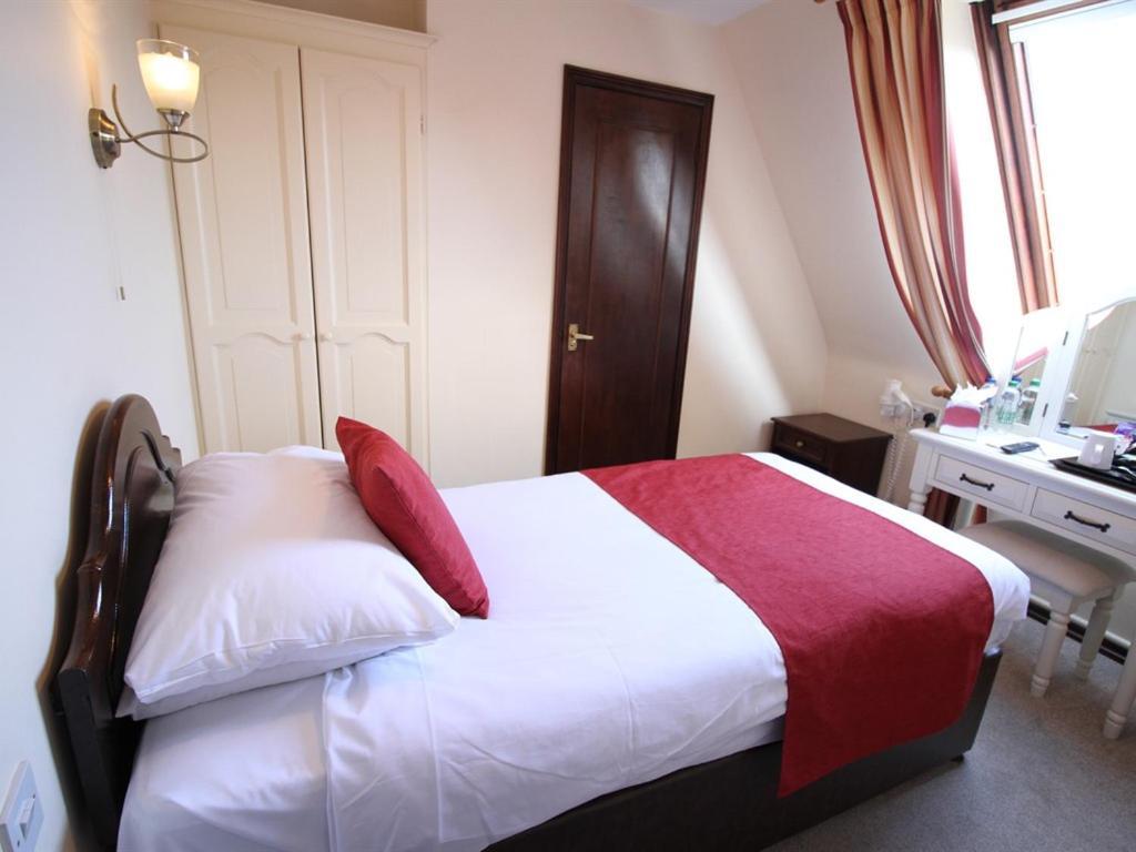 Pilgrims Hotel Canterbury Quarto foto
